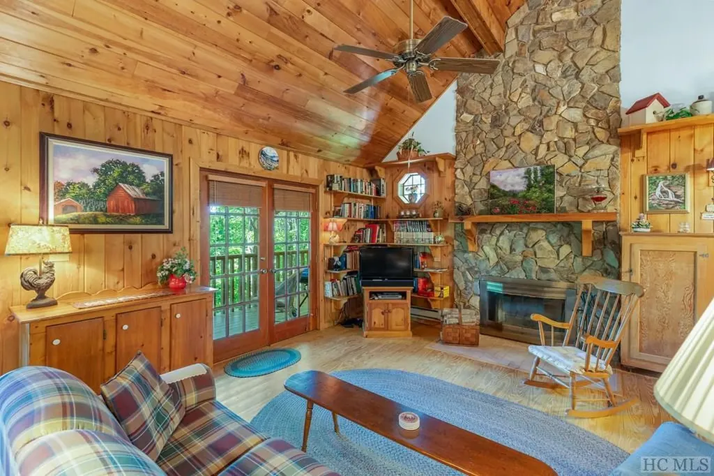 356 River Ridge Parkway Tuckasegee NC 28783