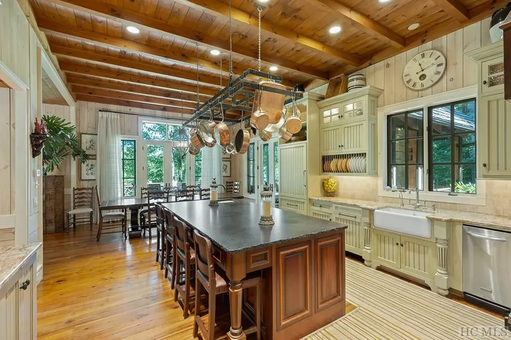 38 Cashmere Court Cashiers NC 28717