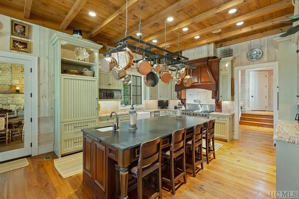 38 Cashmere Court Cashiers NC 28717