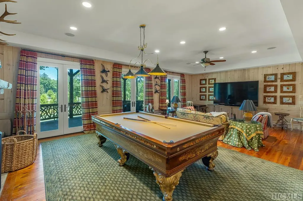 38 Cashmere Court Cashiers NC 28717
