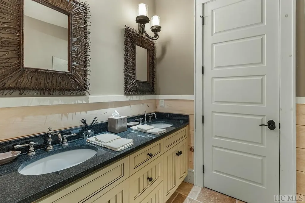 38 Cashmere Court Cashiers NC 28717