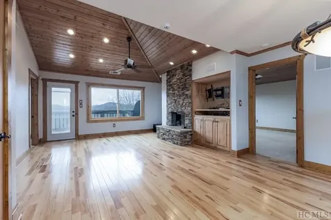 142 Eagle Ridge Road Sapphire NC 28774