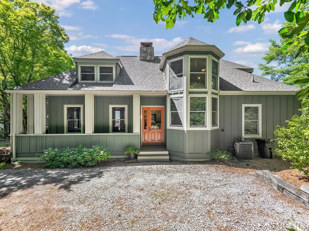 182 Cliff Ridge Cashiers NC 28717