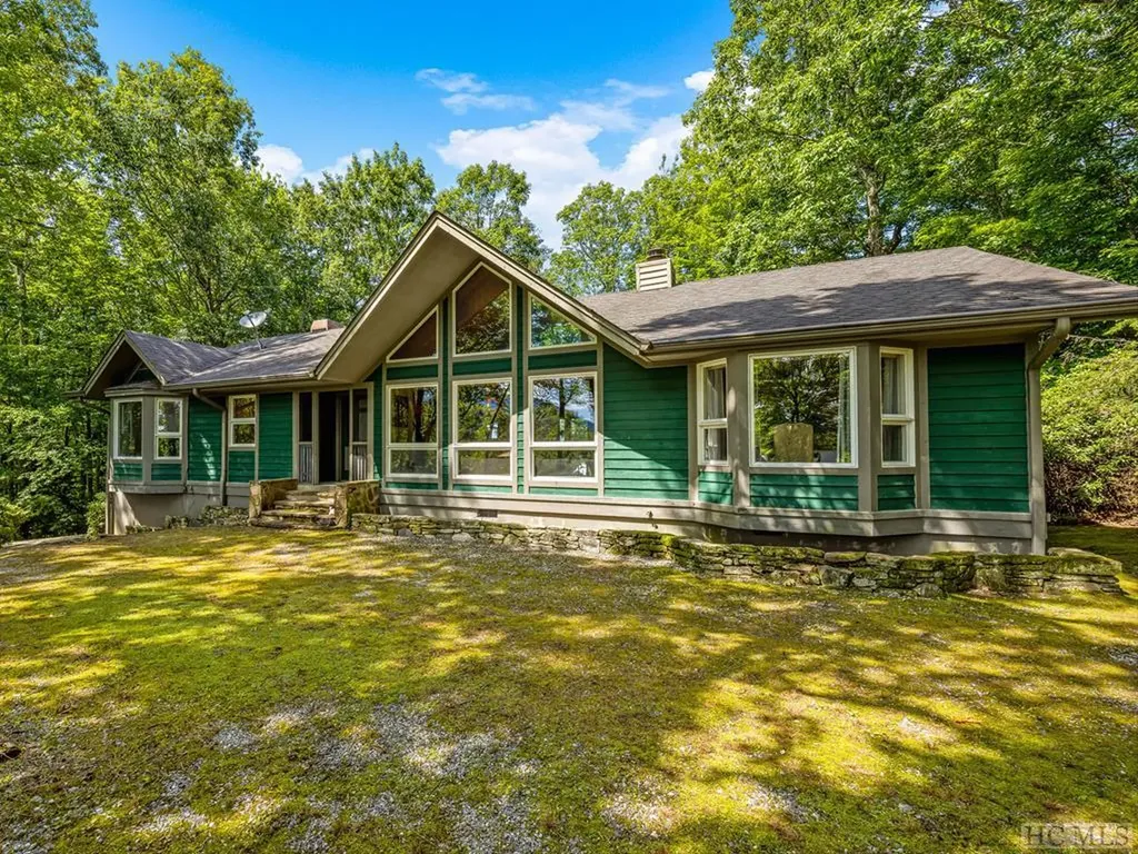 796 Hawk Mountain Road Lake Toxaway NC 28747