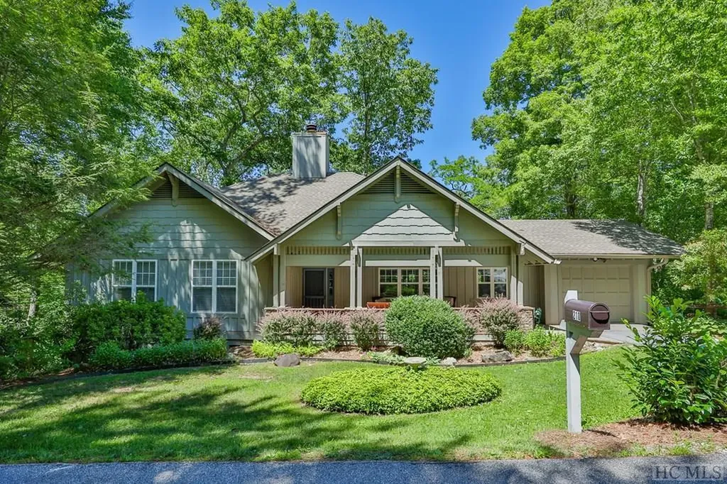 210 Chestnut Hill Drive Highlands NC 28741