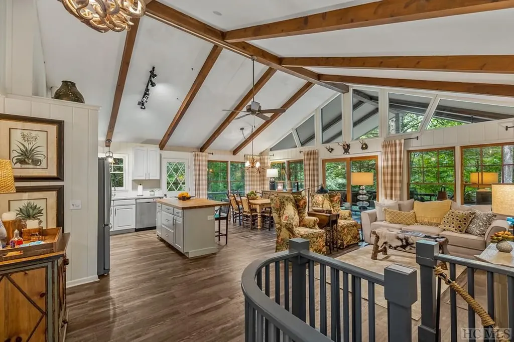 91 Dogwood Drive Highlands NC 28741