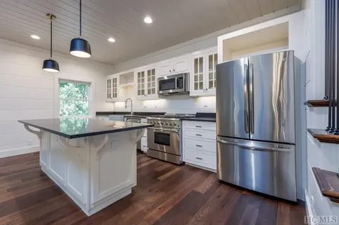 131 Club Drive Sapphire NC 28774