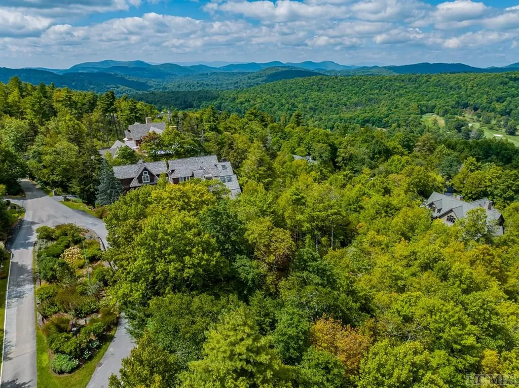 Lot 119 Garnet Rock Trail Highlands NC 28741