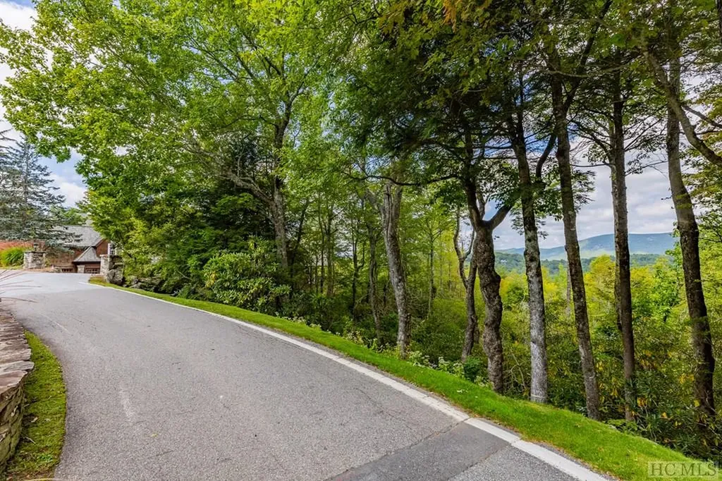 Lot 119 Garnet Rock Trail Highlands NC 28741