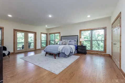 100 Tiger Paw Lane Sapphire NC 28774