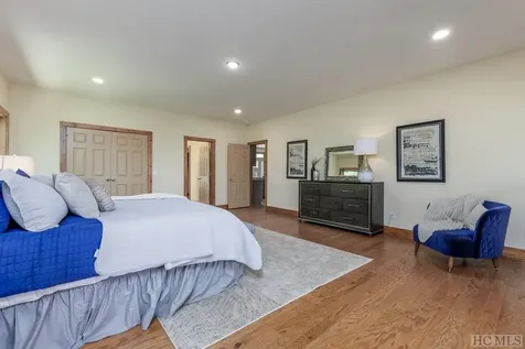 100 Tiger Paw Lane Sapphire NC 28774