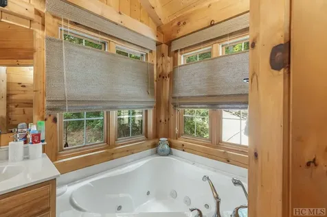 1004 Fairway Drive Lake Toxaway NC 28747