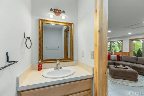 1004 Fairway Drive Lake Toxaway NC 28747