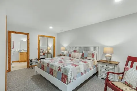 1004 Fairway Drive Lake Toxaway NC 28747