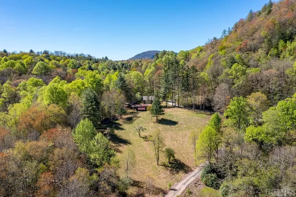 1329 Laurel Knob Road Cashiers NC 28717