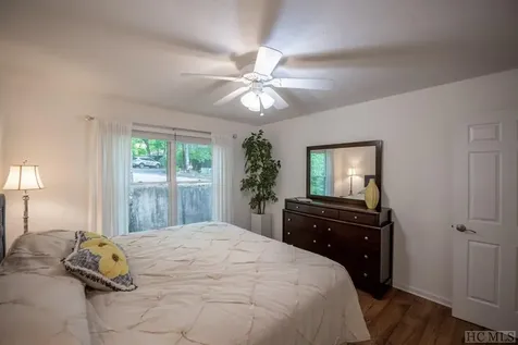 73 Toxaway Views Drive Lake Toxaway NC 28747