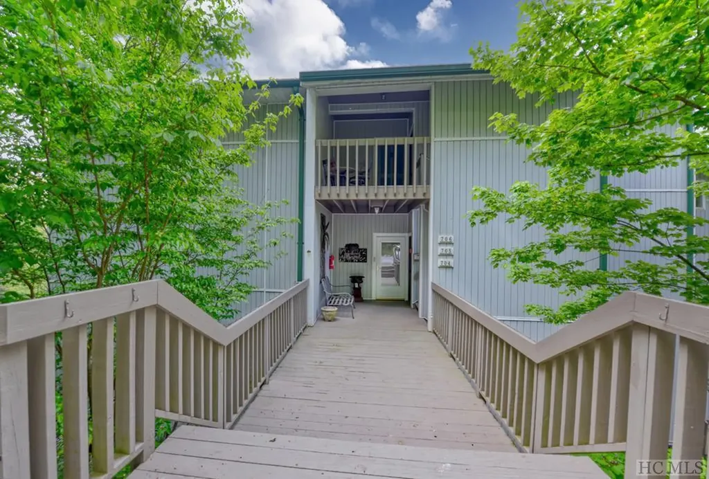 705 Vz Top Highlands NC 28741