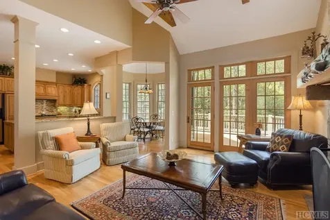 332 Streamside Drive Cashiers NC 28717