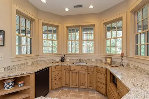 332 Streamside Drive Cashiers NC 28717