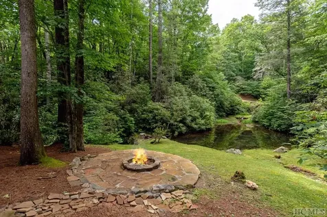 332 Streamside Drive Cashiers NC 28717