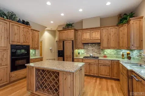 332 Streamside Drive Cashiers NC 28717