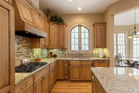 332 Streamside Drive Cashiers NC 28717