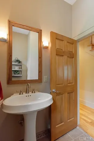 332 Streamside Drive Cashiers NC 28717