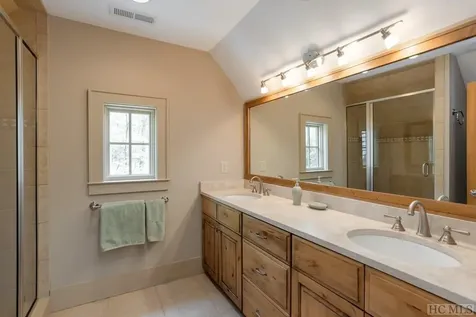 332 Streamside Drive Cashiers NC 28717