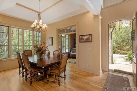 332 Streamside Drive Cashiers NC 28717
