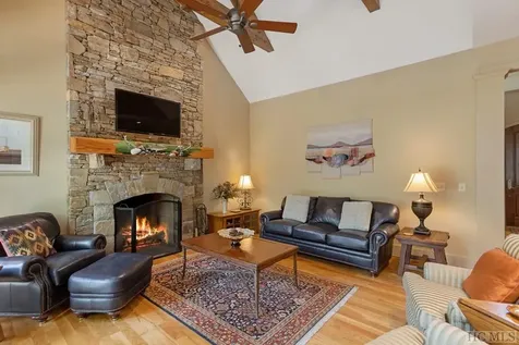 332 Streamside Drive Cashiers NC 28717