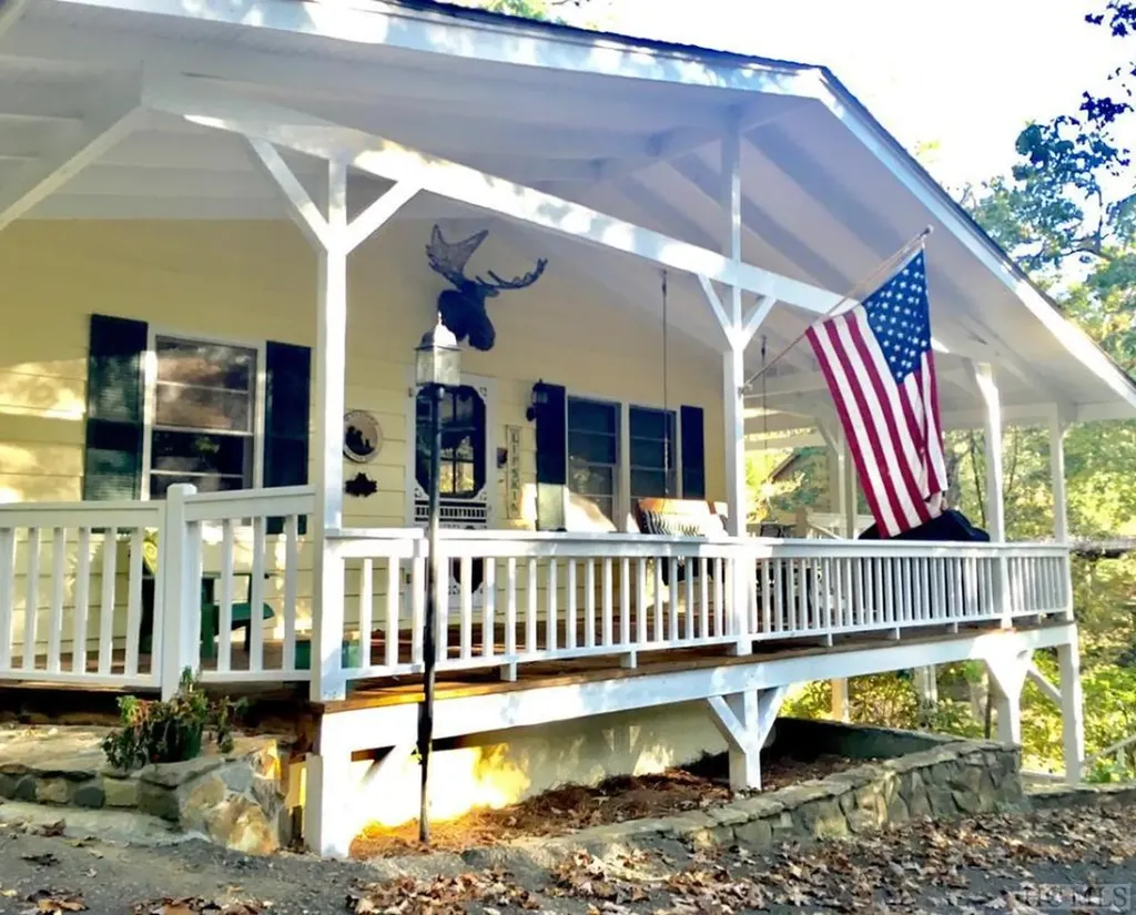 333 Sequoyah Drive Highlands NC 28741