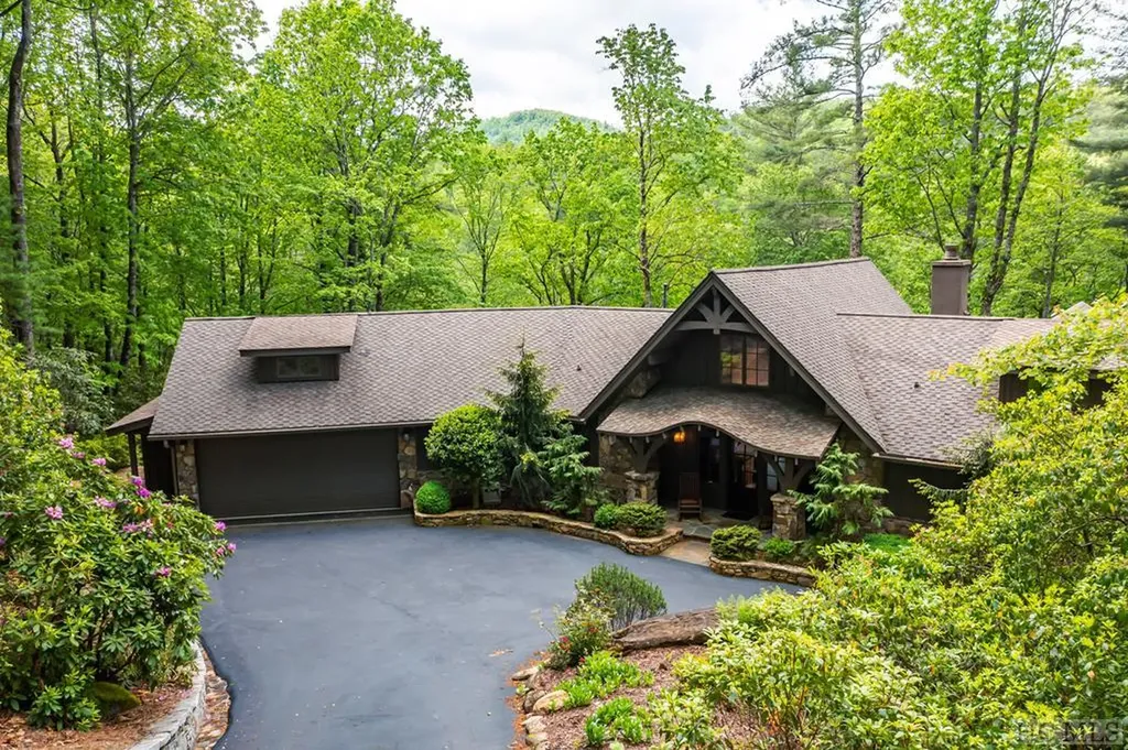 196 The Rapids Road Sapphire NC 28774