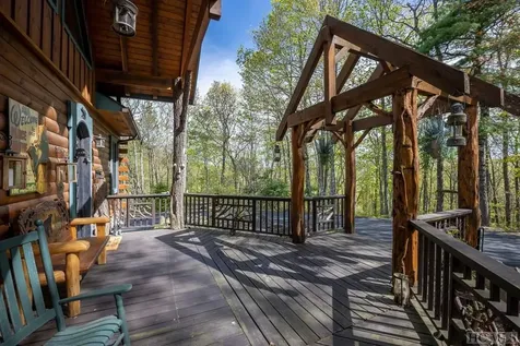 1913 Bald Rock E Sapphire NC 28774