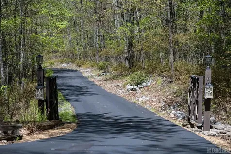 1913 Bald Rock E Sapphire NC 28774
