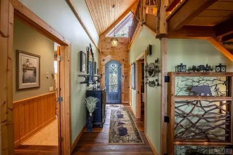 1913 Bald Rock E Sapphire NC 28774