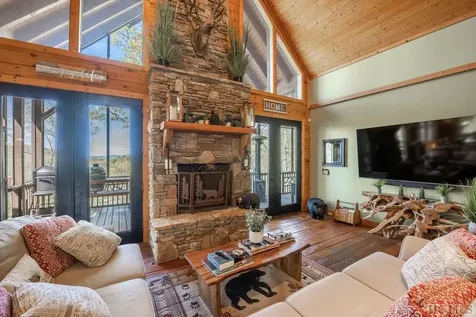 1913 Bald Rock E Sapphire NC 28774