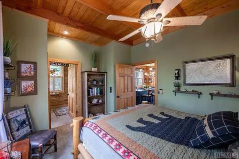 1913 Bald Rock E Sapphire NC 28774