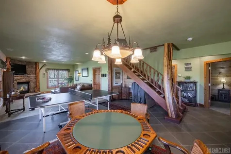 1913 Bald Rock E Sapphire NC 28774