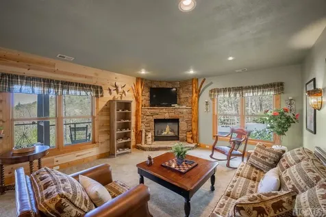 1913 Bald Rock E Sapphire NC 28774