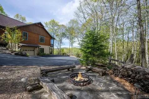 1913 Bald Rock E Sapphire NC 28774
