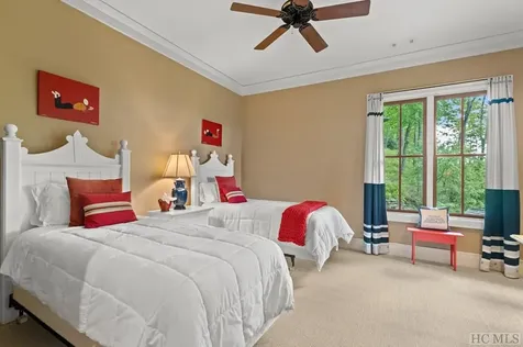 826 Highlands Cove Drive Highlands NC 28741
