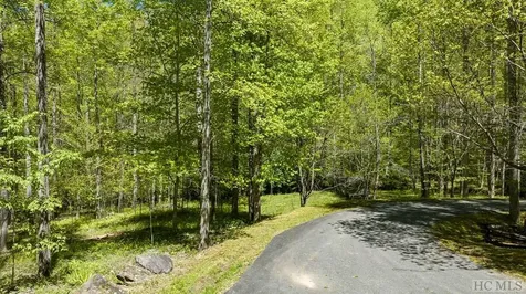 2530 Pilot Knob Road Glenville NC 28736