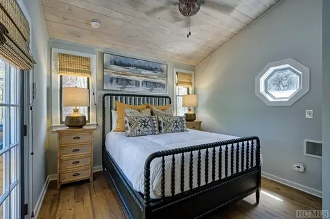 142 Bright Mountain Road Cullowhee NC 28723