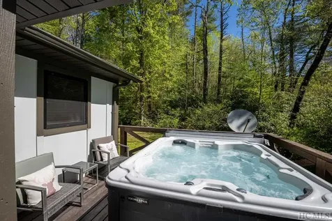 172 Short Road Cashiers NC 28717