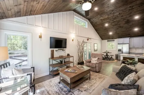 172 Short Road Cashiers NC 28717