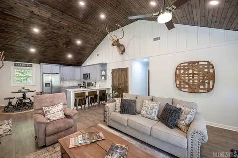 172 Short Road Cashiers NC 28717