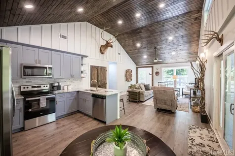 172 Short Road Cashiers NC 28717