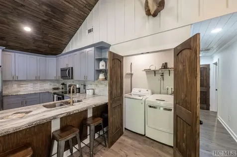 172 Short Road Cashiers NC 28717