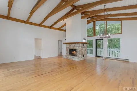 810 Hickory Drive Sapphire NC 28774