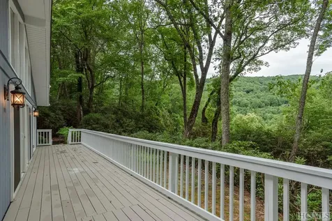 810 Hickory Drive Sapphire NC 28774